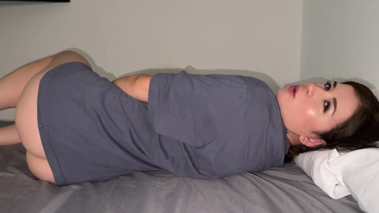 Sweetfantasy131: My Latina Stepsister Forgets Her Panties Before Her Flight