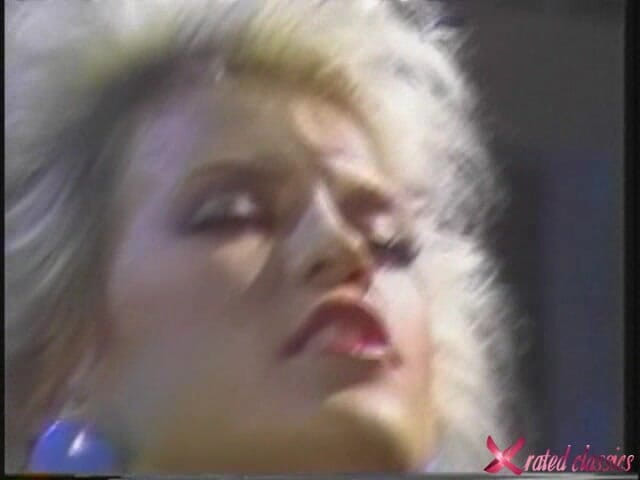 Pornstar Legends: Amber Lynn Oral