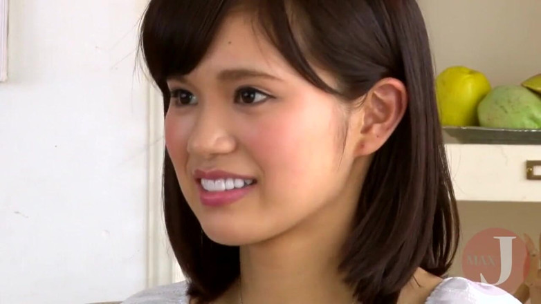 Asian happy ending: Cute oriental teen taking clothes off at casting
