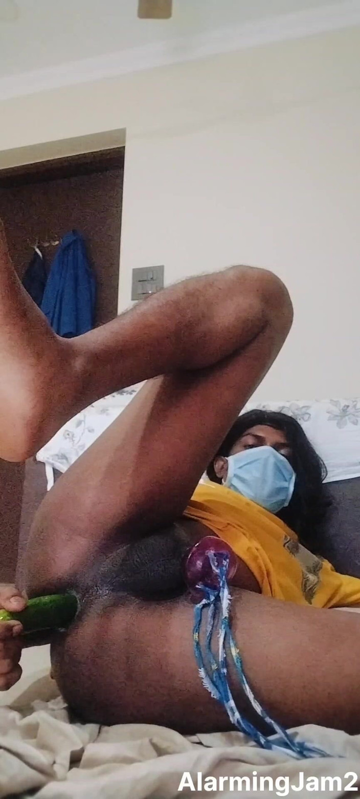 AlarmingJam2: Hardcore-debüt der exotischen schönheit Tgirl Alarmingjam2 Sissy-boy