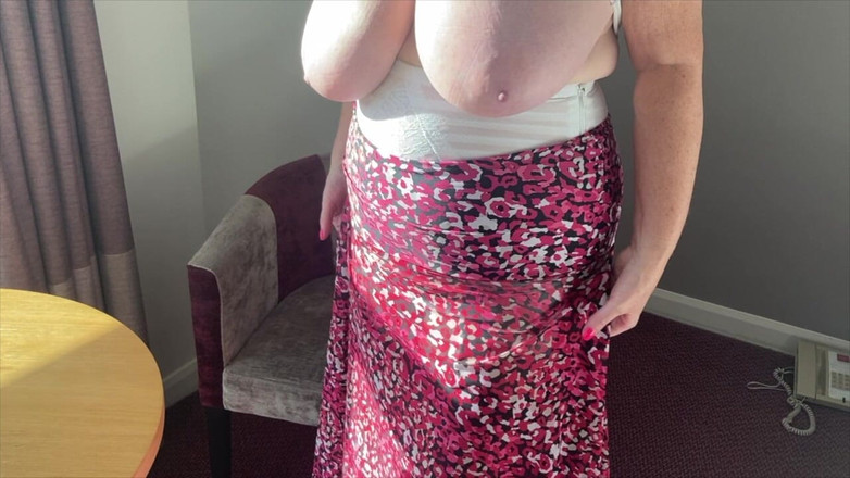 Aunty Sandra vintage girdle queen: Moster Sandra strippar för er alla