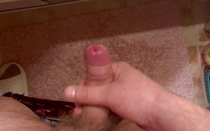 Young cum: Young Guy Masturbates in the Toilet and Close-ups of His...