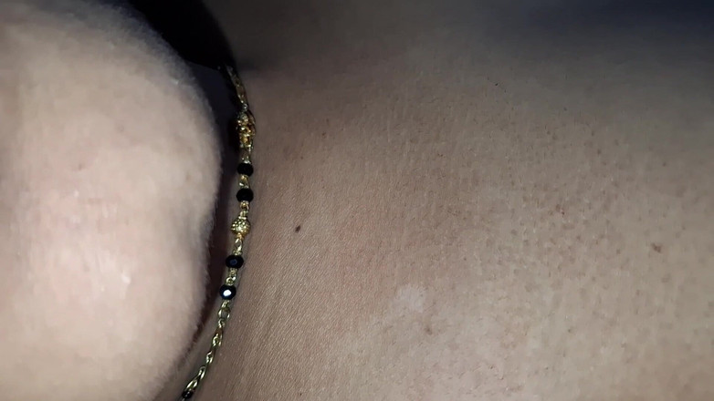 horneySonu: Blowjob Sonu dan pancutan mani dalam buah dada