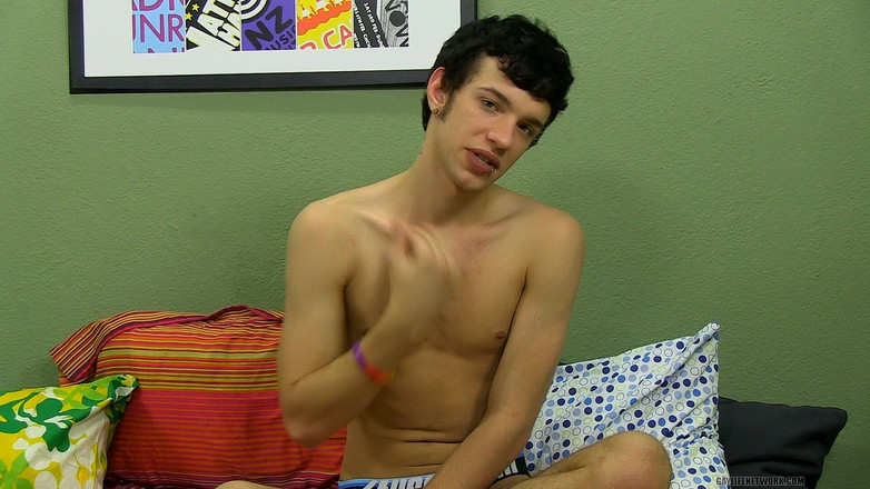 Lollipop Twinks: Ryan suka dientot habis-habisan