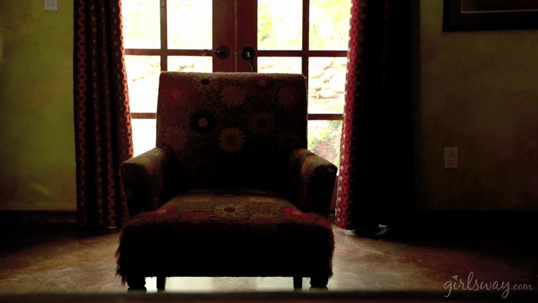 Girlsway: Girlsway - peer pressure: istri dengan piala