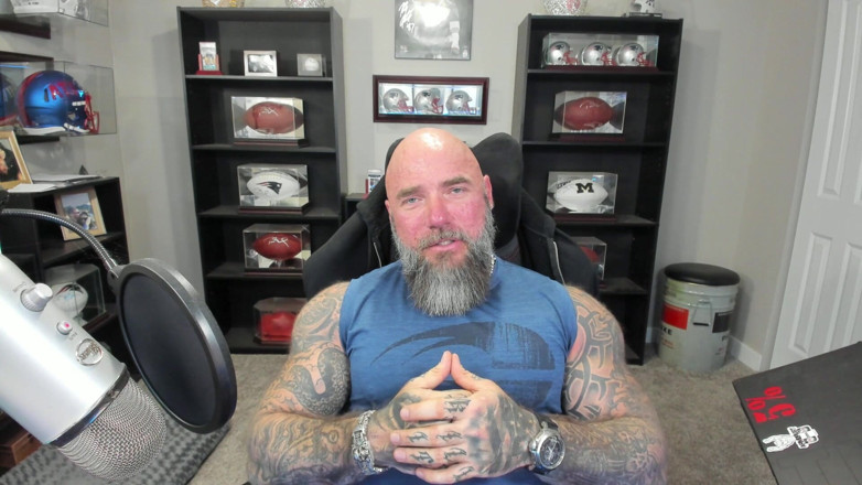 Raw and Uncensored with Masculine Jason: Consider This Before Dating a Bodybuilder