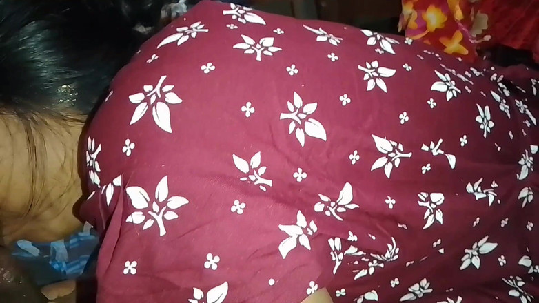 Skydreem1104: Studentessa del college prende il cazzo della sua amica in...