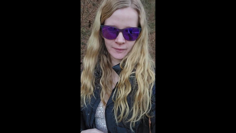 Bikergirl_97: Neujahrs Auto-Panne Endet Mit Bezahl kouření a výstřik na obličej
