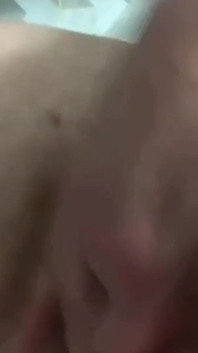 Masturbation, chatte sous la douche, dortoir