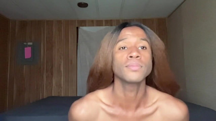 Karma Rainbow Smith D: Zbožňují mě američtí muži nebo mezinárodní muži nejvíce?