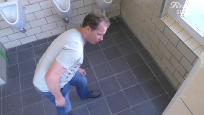 Rosetti: Das Glory Hole Am Busbahnhof