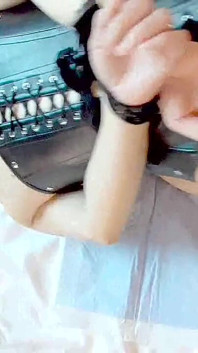 Mayu No60 Orgasmus s bílýma očima