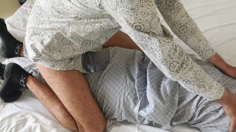 Sagita Sharm: Student stiefbroer seks neuken in de wasruimte door een grote...