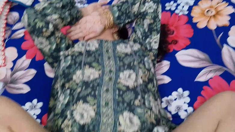 RedQueenRQ: Soțul nu este acasă