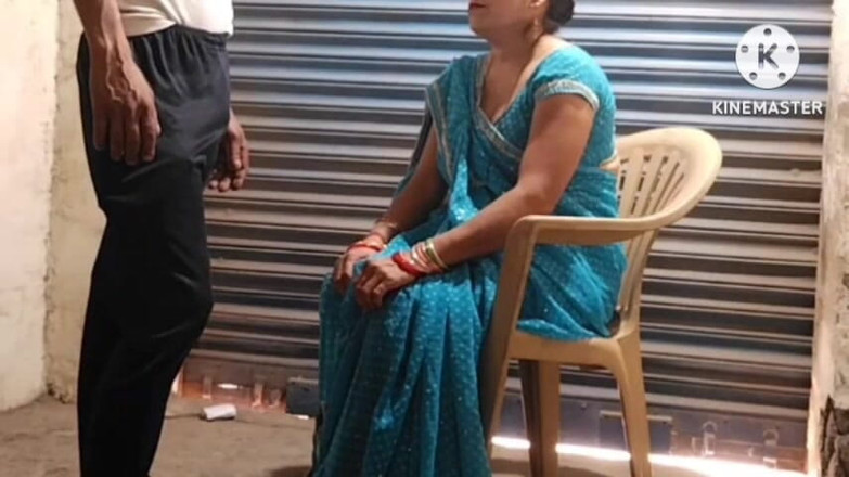 Saxesageth: Salon de beauté et belle fille et très gros sexe...