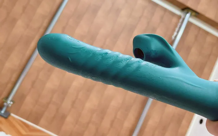 ushirosugatanomiki: Trying Out Twister with a Vibrator Inserted While Enduring Orgasm