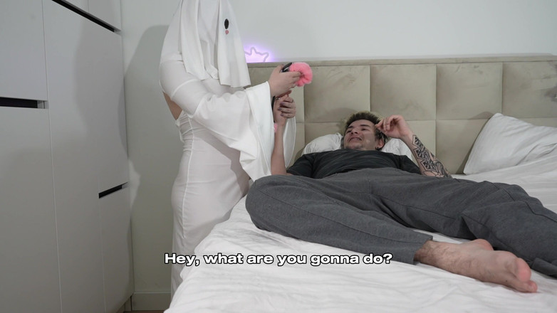 Nka Legran: Ghost Si Intrufola Nella Tua Stanza per Svuotare Tutto Il...