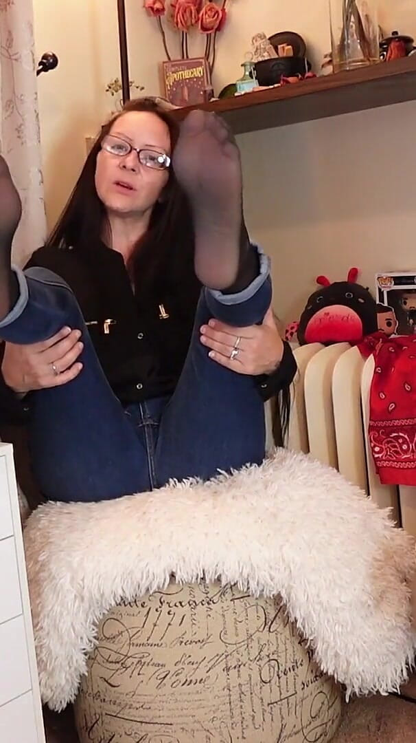 Jeans, Heels & Stockings (Raven Willow) Jeans, Heels & Stockings (Raven Willow)
