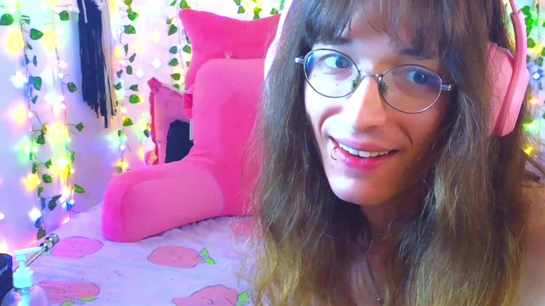 Bella Roar: Công chúa dễ thương cần sữa của bạn bên trong...