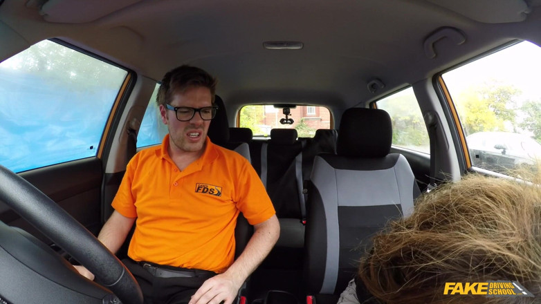 Fake Driving School: Fake Driving College - Gorgeous Kiki Gives Blowjob in Backseat for...