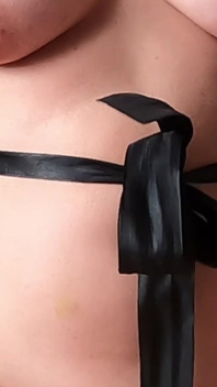 Moje velká poskakující přírodní prsa na cowgirl šukání.