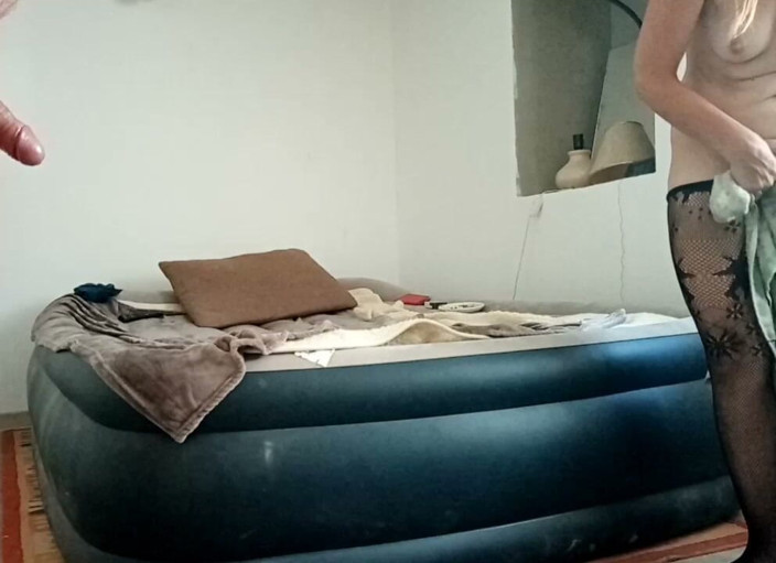 Sub Slave: 朝食が来た