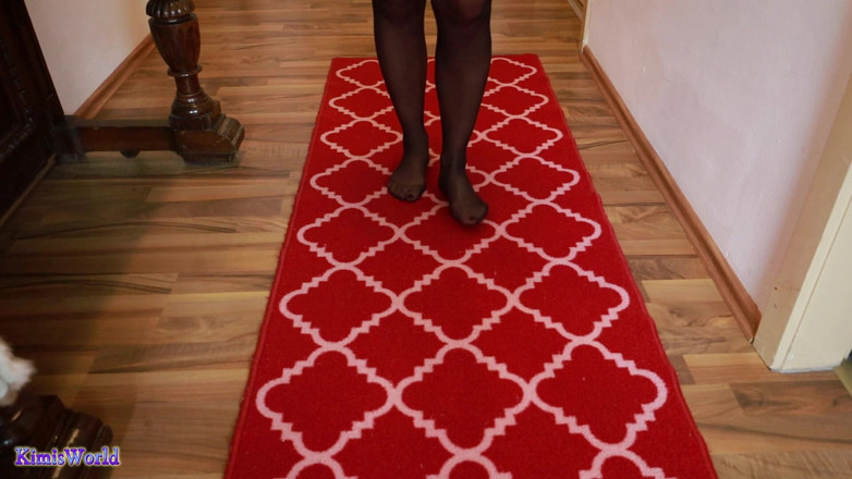 KimisWorld: Asmr Nylon Walking on Carpet - Sheer Stockings Feet and Soft...