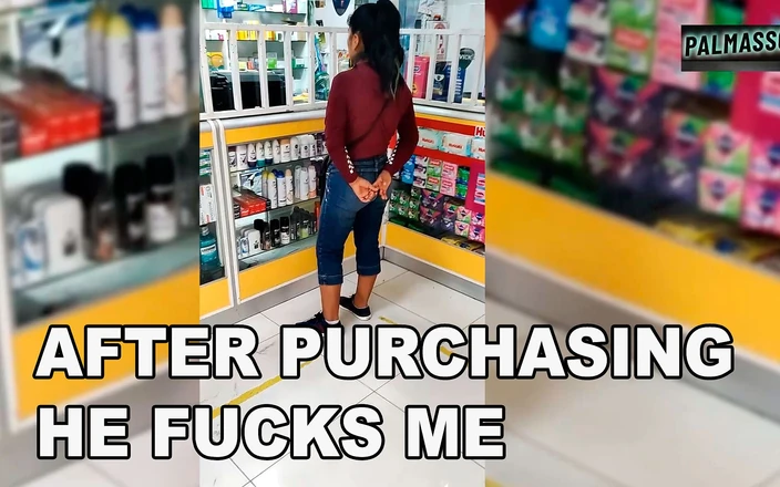 palmasso: In de auto neukt hij een kleine vrouw op een...