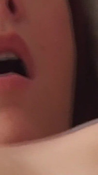 Pepek lesbian selamba orgasme basah menitis