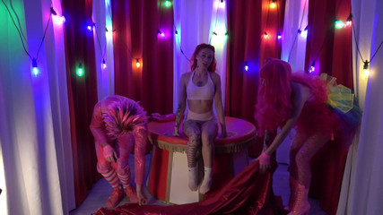 Cock Crazed Clowns: ゲットー・バレリーナとピンク・クラウンズの出会い