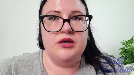 Katy Churchill: Katy's bezwete, druipende gezicht en borst