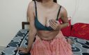 Saara Bhabhi: Hindi sex story roleplay - piękna milf Bhabhi sex z niewinnym...