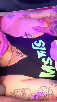Trans dívka Emma Ink saje velkého čůráka