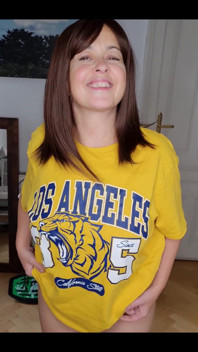 The La Drop! I Only Started Doing Tittydrops to Distract From My Crooked Teeth.
