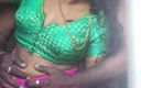 Funny couple porn studio: Tamil half Saree knuffelend in erotisch
