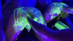 Brett Tyler: Uv Fisting Orgie Gangbang Group - část 2