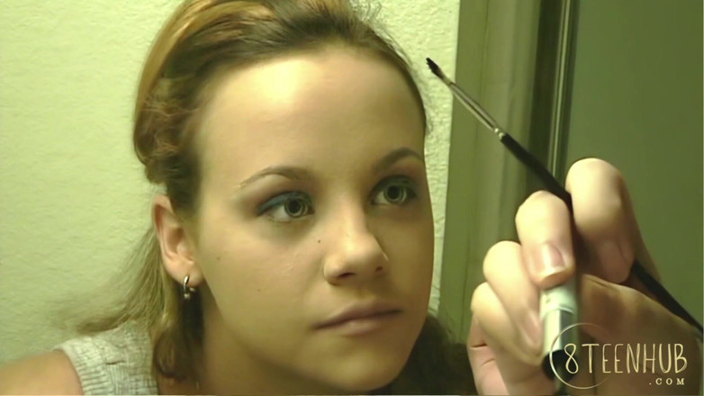 8TeenHub: 8teenhub - Dietro le quinte di double parked 1 Da Dvsx