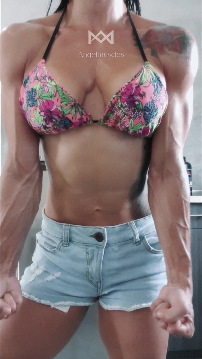 Angelmuscles: Solo Venas En Mi Cocina
