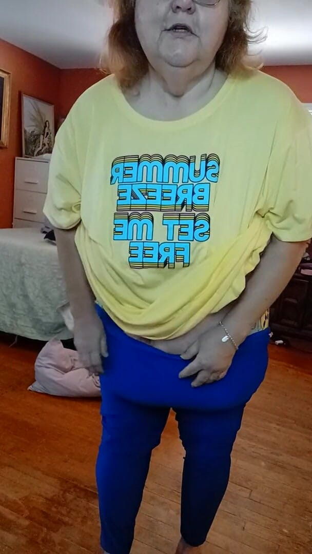 BBW nurse Vicki adventures with friends: Putting on My Blue lemon boy shorts and rest of...