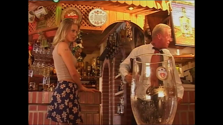 MMV films - The Original: Vackra tjejer som letar efter stora och hårda kukar knullas...