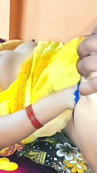 Girl Fucked with Her Father-in-law While Her Husband Was at Work