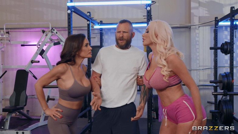 BRAZZERS: ブラザーズ - このホットなコンピレーションで、最もホットでムラムラした美女たちがジムで激しくセックスされる様子をご覧ください