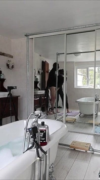 Femdom baño esclavo la servidumbre