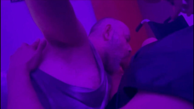 The newhere: Sperma in bocca