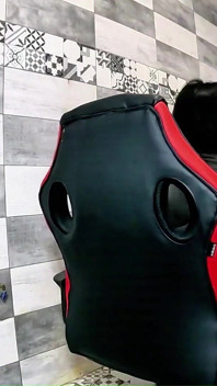 支配的なラテックスMILFバルーンフェチ。喫煙、ビーチボールのポッピング、キャメルトー、そして激しいオーガズム