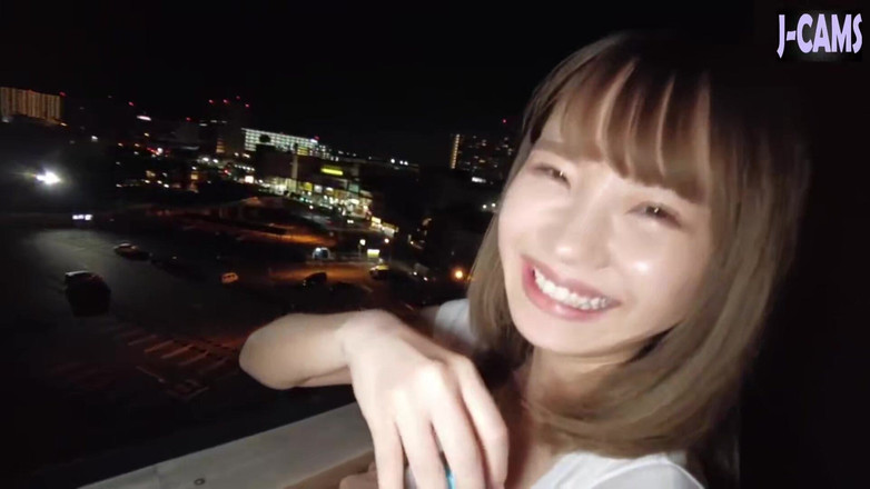 J-Cams: Provocante all'aperto. Ragazza birichina e rilascio controllata parte 5