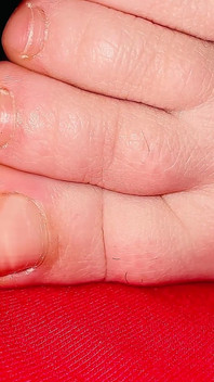 Приємна аматорська сперма на ногах