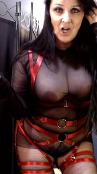MILFのエッジングボディティーズ