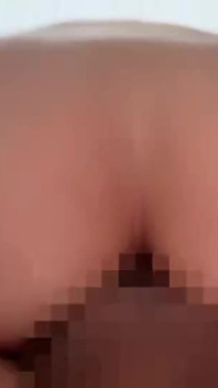 Une influenceuse influenceuse populaire filme en solo des images privées exclusives capturées propres