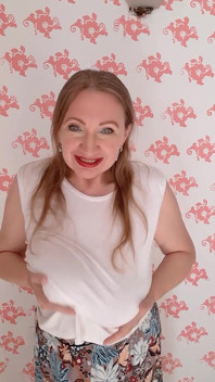 Hottest Huge Boobs Bouncing by Maria Old MILF